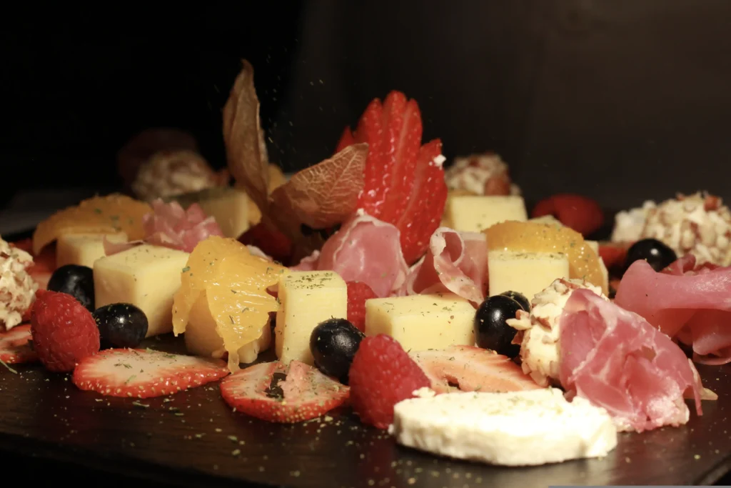 Large Delicatessen Set